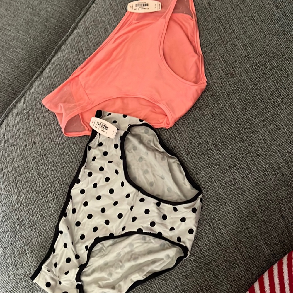 2 pair of Victoria’s Secret panties new with tags